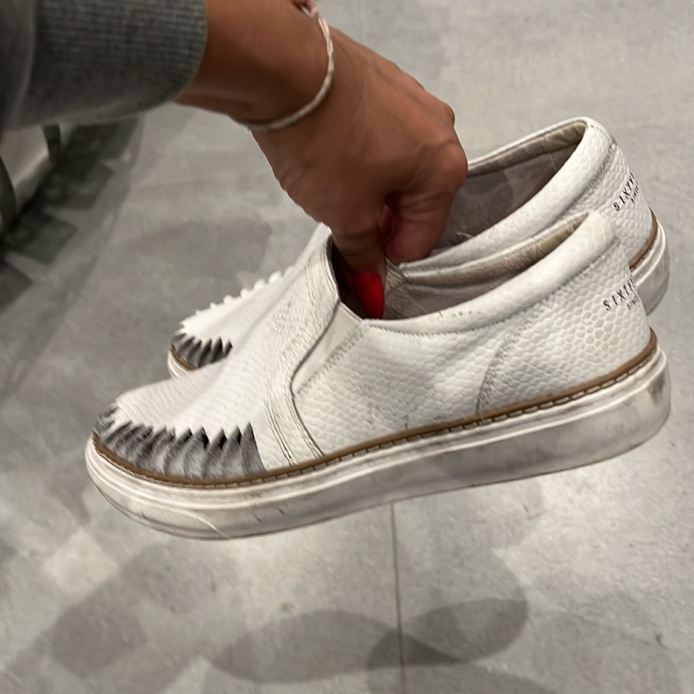 LF SIXTY SEVEN SNEAKERS SIZE 9